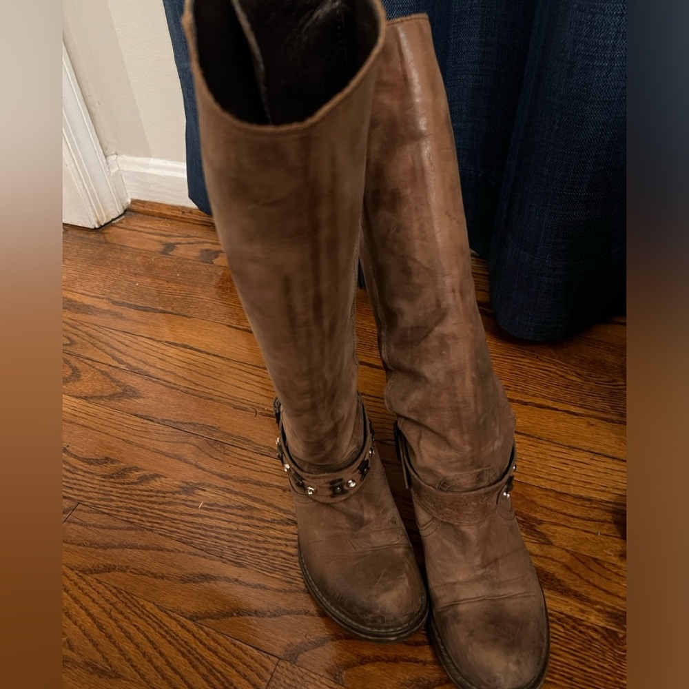 Vera Gomma Italian Leather Boots